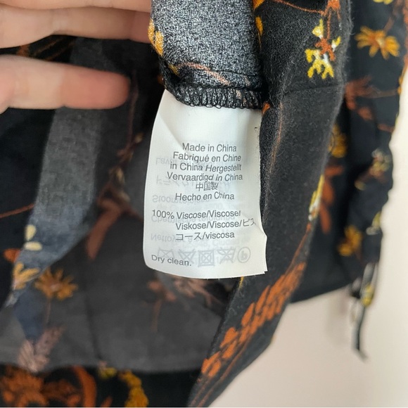 J. Crew Point Sur Black and Brown Drapey V Neck Tie-Sleeve Blouse Top Size XS - Picture 4 of 4